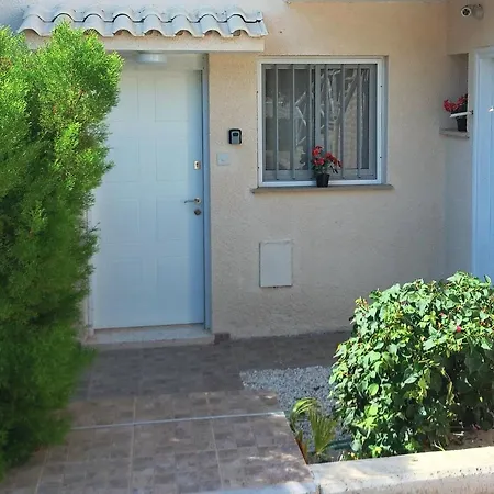 Cyprus Daire Mercan Koyu